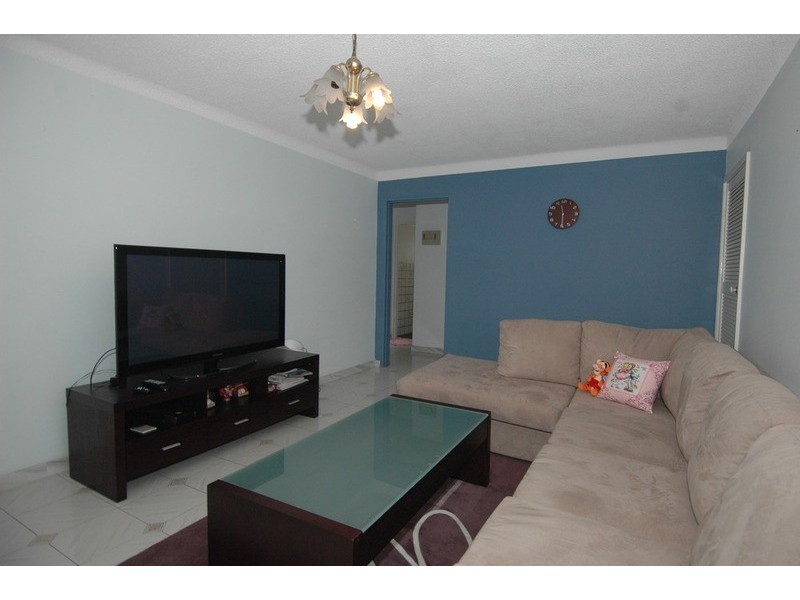 1/15 Melinda Grove, Lake Heights NSW 2502