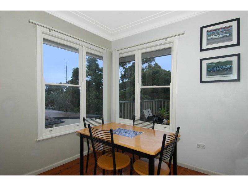 41 Blackman Parade, Unanderra NSW 2526