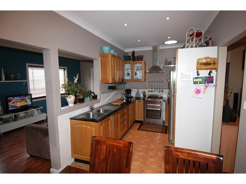 104 Landy Drive, Mount Warrigal NSW 2528