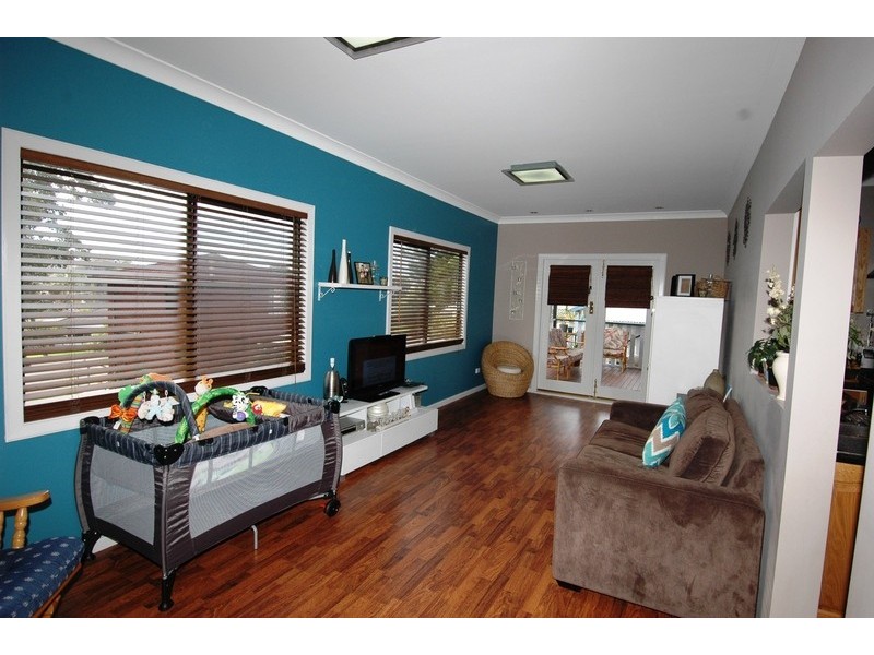 104 Landy Drive, Mount Warrigal NSW 2528