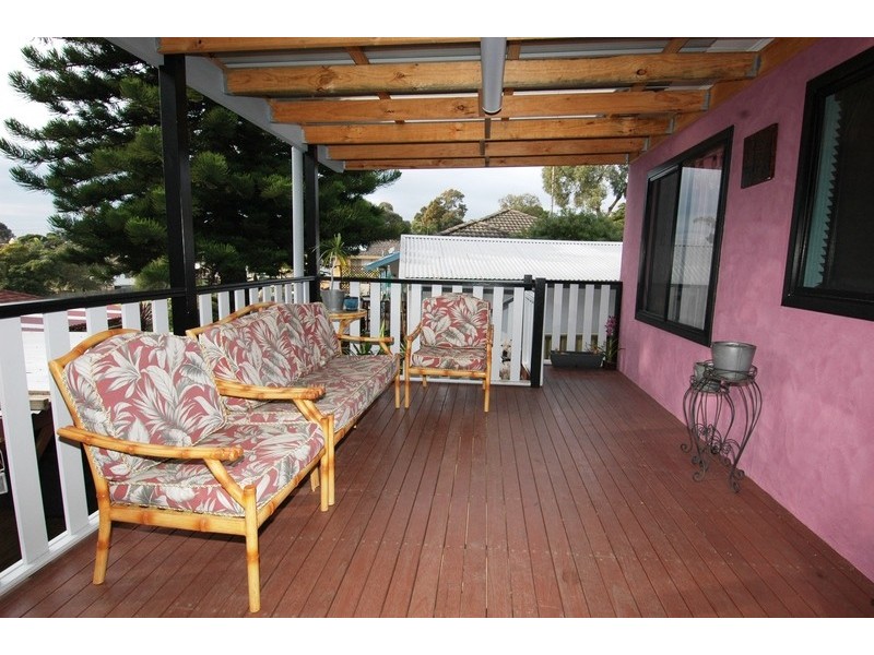 104 Landy Drive, Mount Warrigal NSW 2528