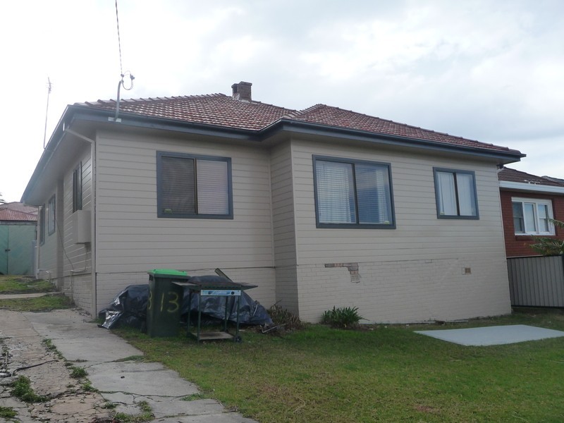 13 Donaldson Street, Port Kembla NSW 2505