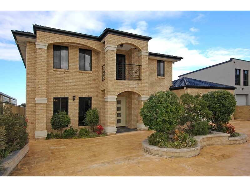 115 Shearwater Drive, Berkeley NSW 2506