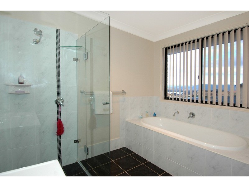 115 Shearwater Drive, Berkeley NSW 2506
