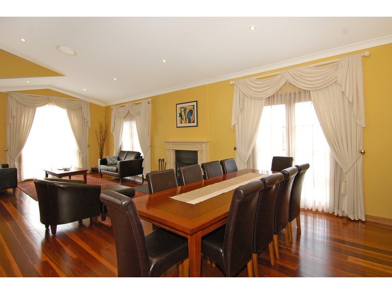 15 Marengo Avenue, Figtree NSW 2525