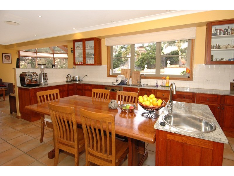 15 Marengo Avenue, Figtree NSW 2525