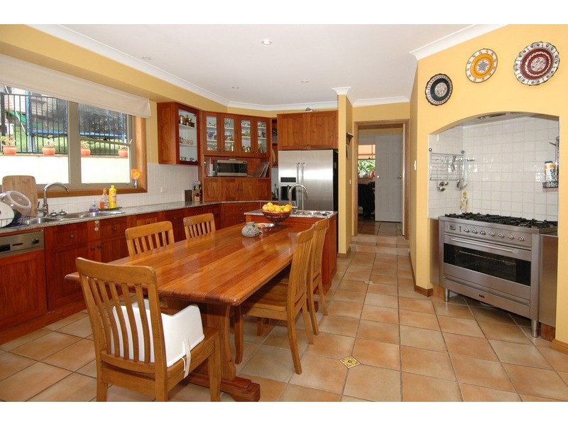 15 Marengo Avenue, Figtree NSW 2525