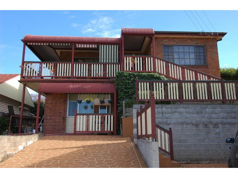 62 Denise Street, Lake Heights NSW 2502