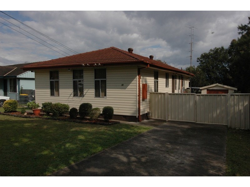 14 Caroona Street, Berkeley NSW 2506