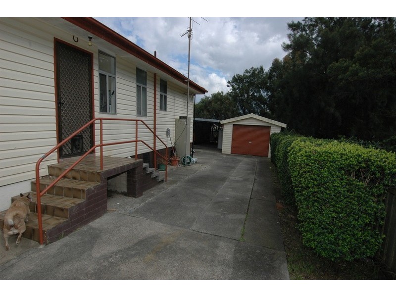 14 Caroona Street, Berkeley NSW 2506