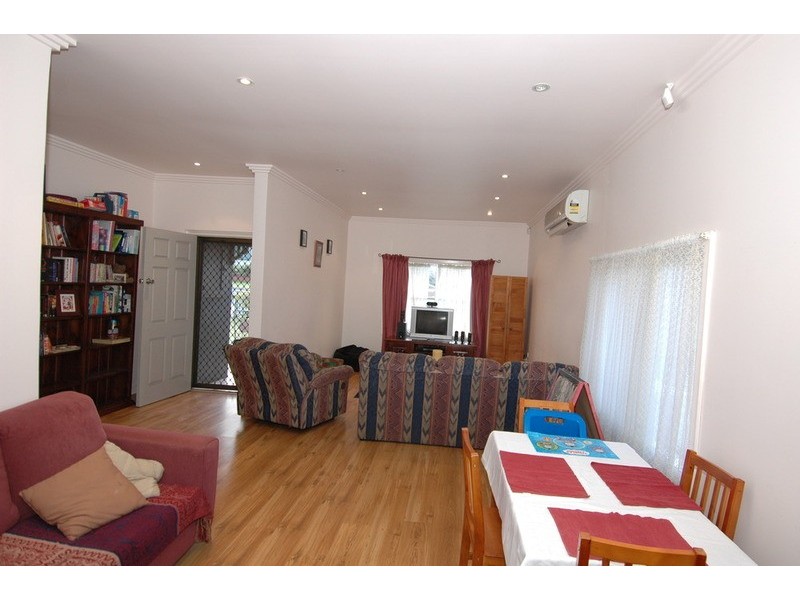 7 Todd Street, Warrawong NSW 2502