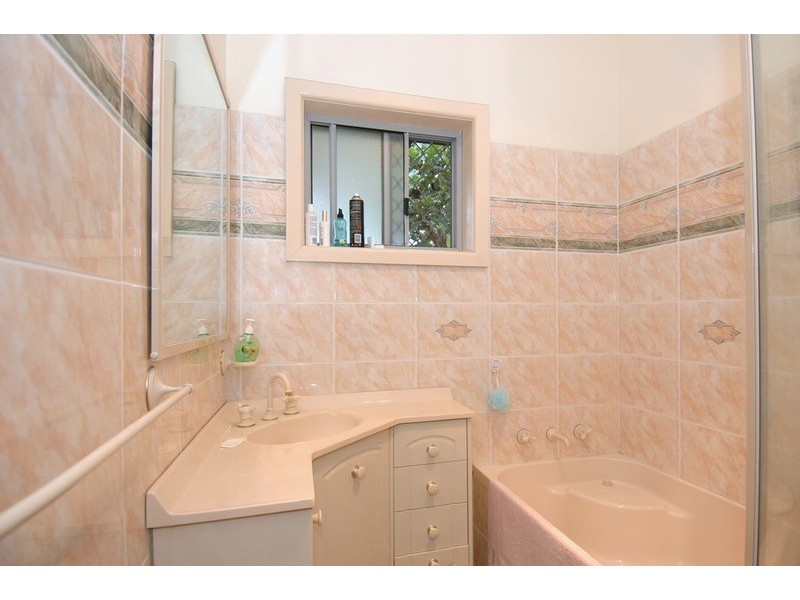 38 Collins Street, Corrimal NSW 2518