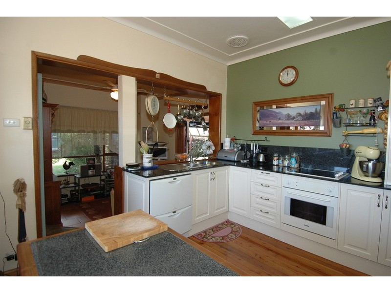 62 Denise Street, Lake Heights NSW 2502