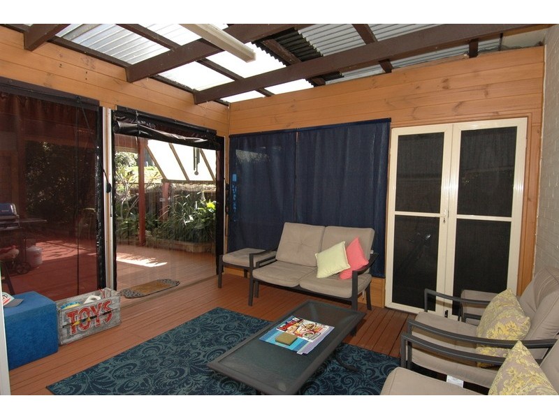 62 Denise Street, Lake Heights NSW 2502