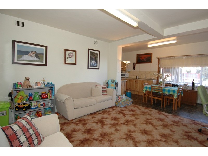 62A Denise Street, Lake Heights NSW 2502