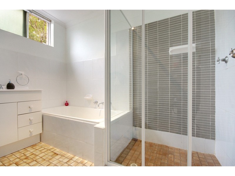 12/68-70 Russell Street, Woonona NSW 2517