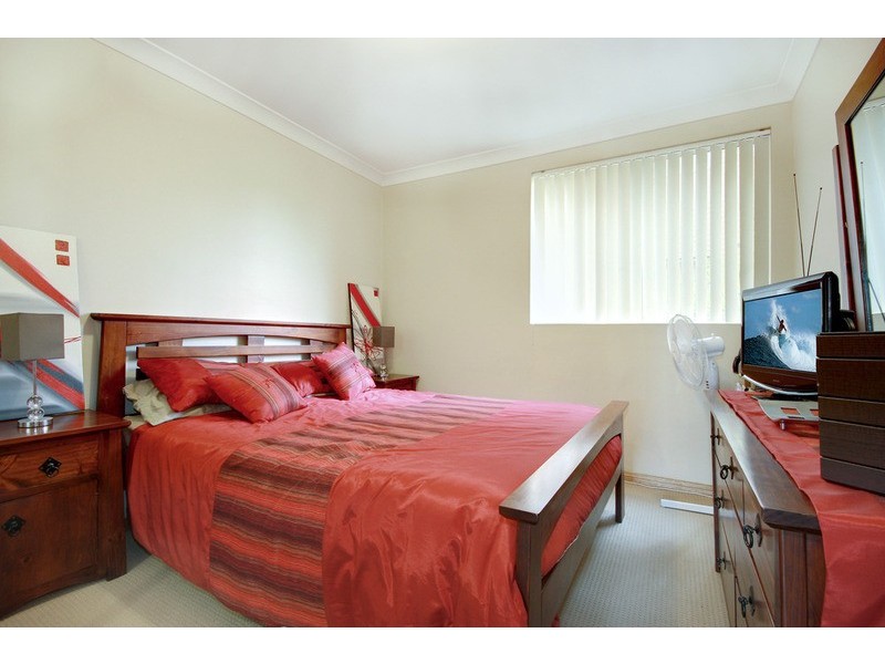 12/68-70 Russell Street, Woonona NSW 2517