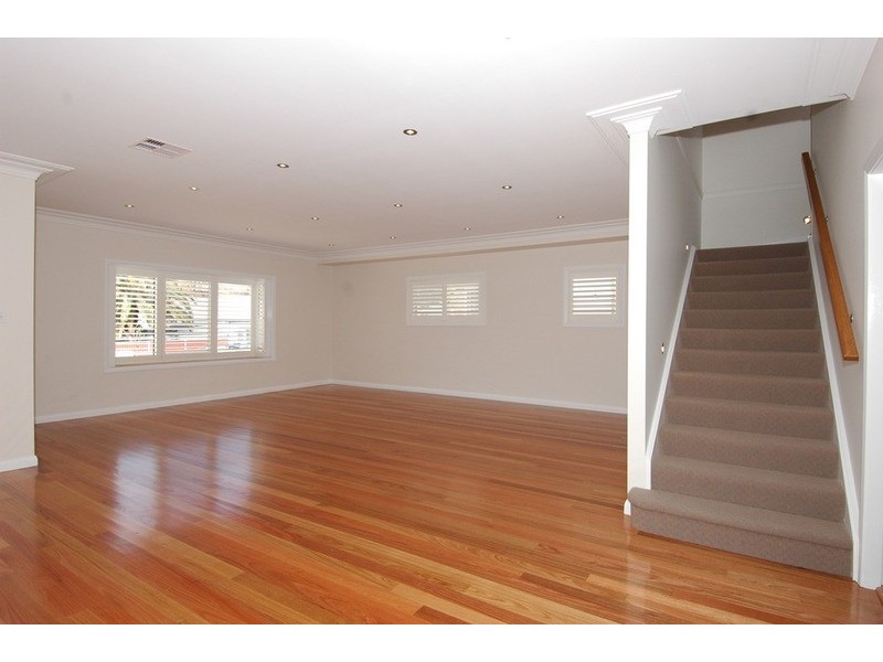 8A Robinson Street, Wollongong NSW 2500