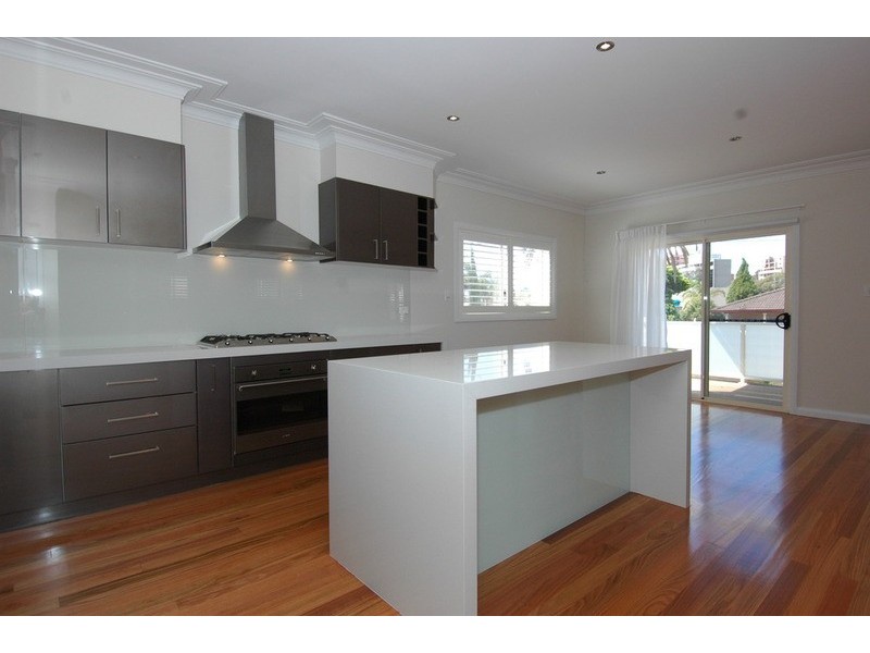 8A Robinson Street, Wollongong NSW 2500
