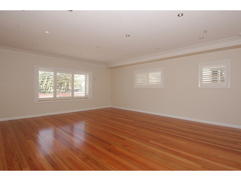 8A Robinson Street, Wollongong NSW 2500