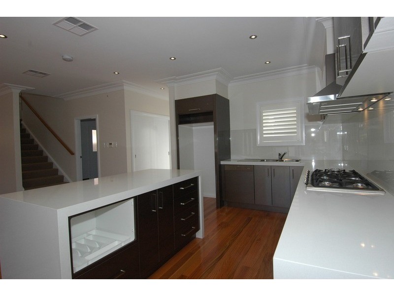 8A Robinson Street, Wollongong NSW 2500