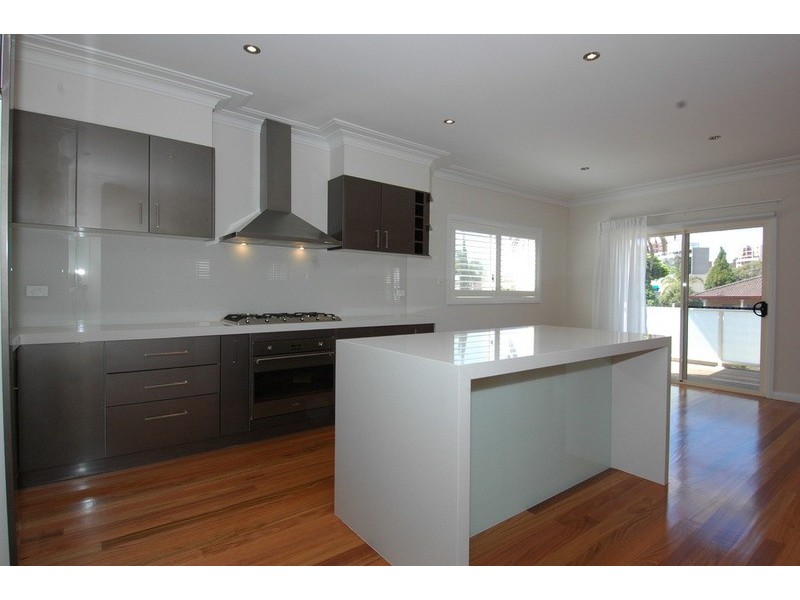 8A Robinson Street, Wollongong NSW 2500