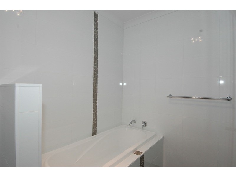 8A Robinson Street, Wollongong NSW 2500