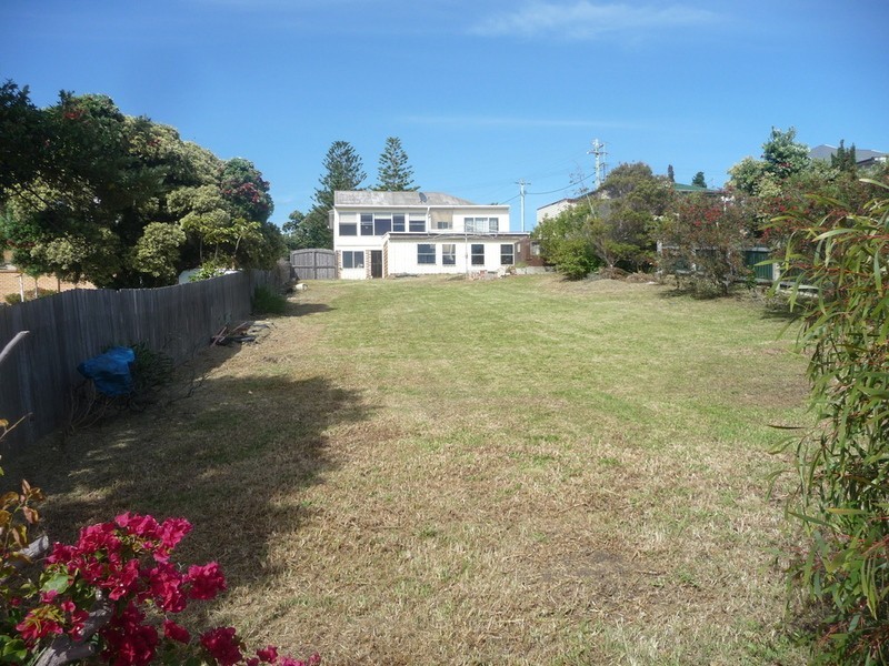 8 Gallipoli Street, Port Kembla NSW 2505