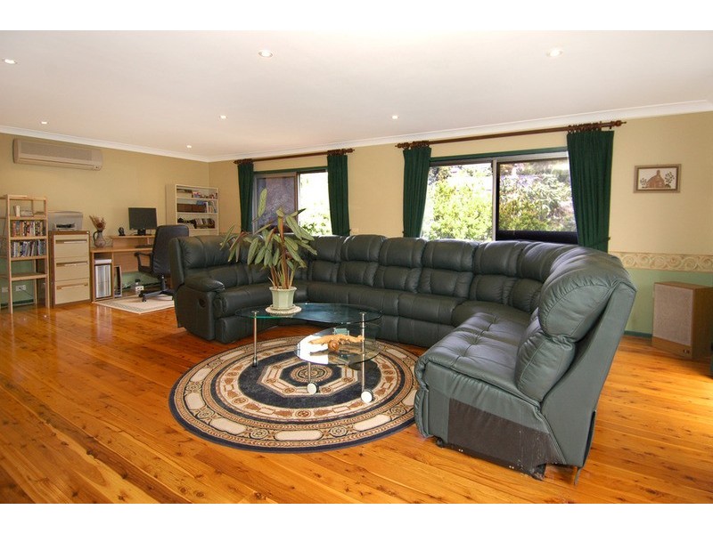 100 Brokers Road, Balgownie NSW 2519