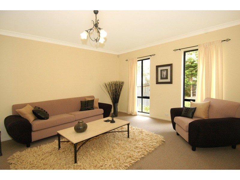 38 Mundoonen Crescent, Horsley NSW 2530