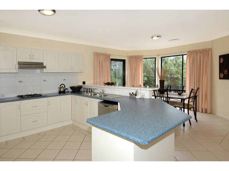 38 Mundoonen Crescent, Horsley NSW 2530