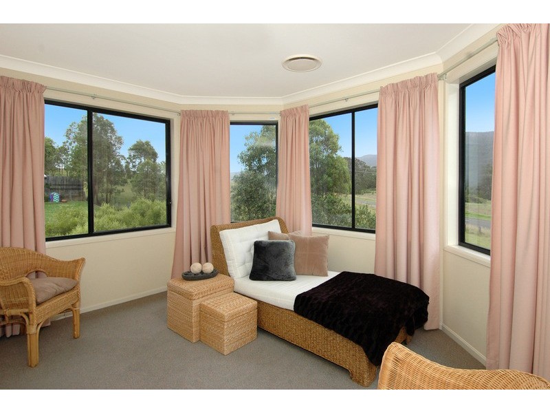 38 Mundoonen Crescent, Horsley NSW 2530