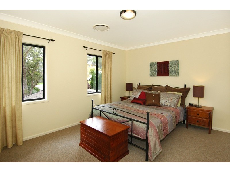 38 Mundoonen Crescent, Horsley NSW 2530