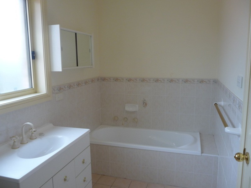 4/18 Osborne Street, Dapto NSW 2530