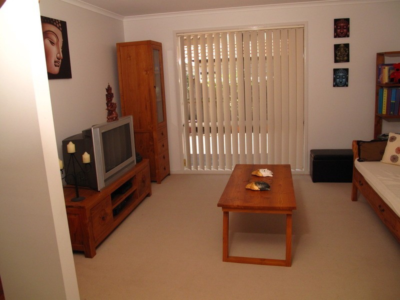 8 Glenwood Grove, Horsley NSW 2530