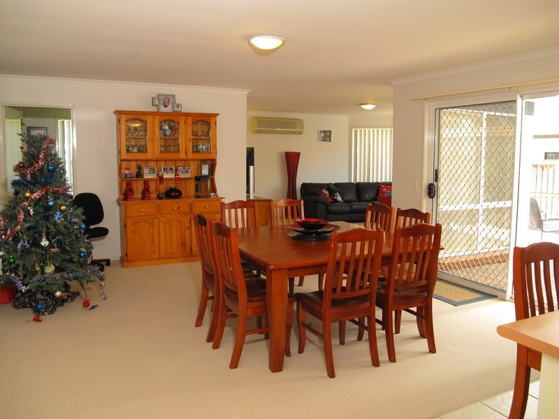 8 Glenwood Grove, Horsley NSW 2530