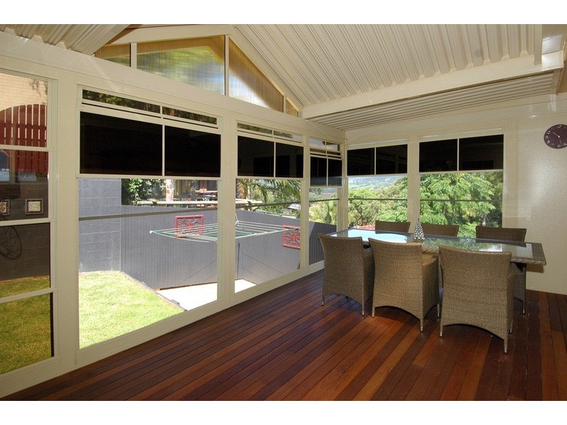 10 Scenic Crescent, Albion Park NSW 2527