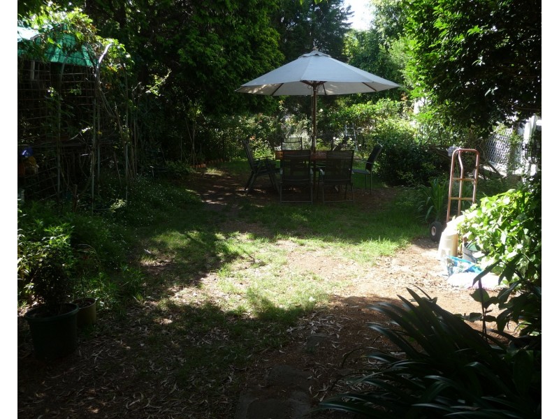 22 Pooraka Avenue, West Wollongong NSW 2500