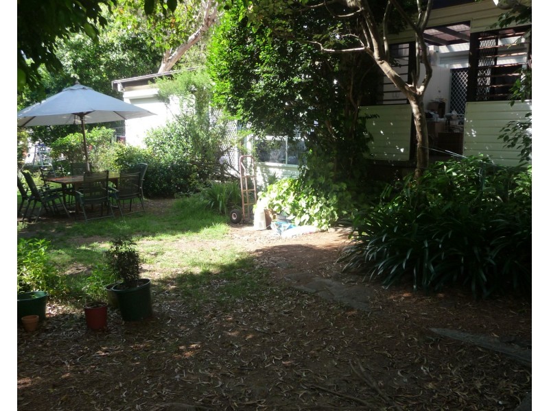 22 Pooraka Avenue, West Wollongong NSW 2500