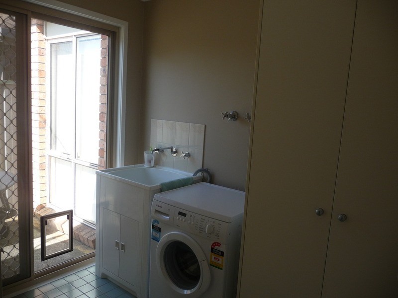 5 Yeldah Drive, Horsley NSW 2530