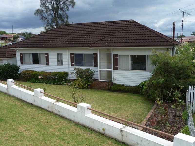 42 Hixson Street, Port Kembla NSW 2505