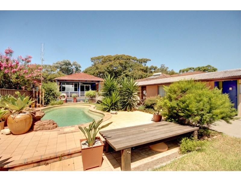 182 Lakeview Parade, Primbee NSW 2502
