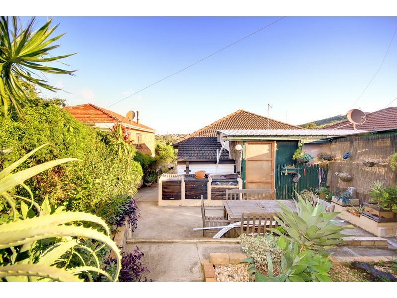 22 Lackawanna Street, Cringila NSW 2502