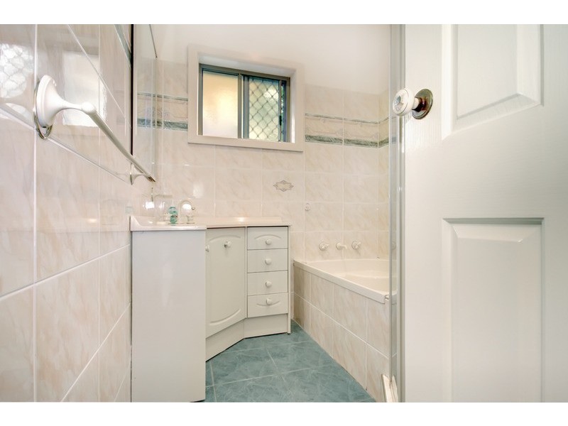 38 Collins Street, Corrimal NSW 2518