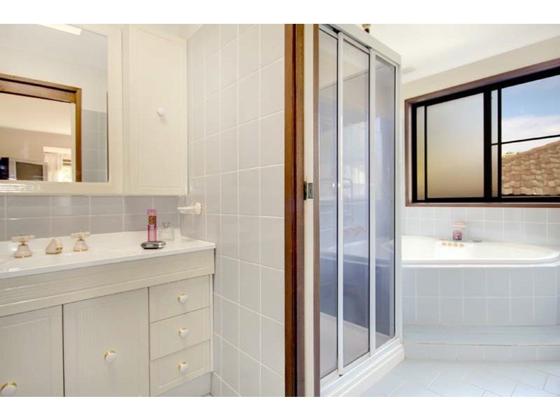 17 Bright Parade, Dapto NSW 2530