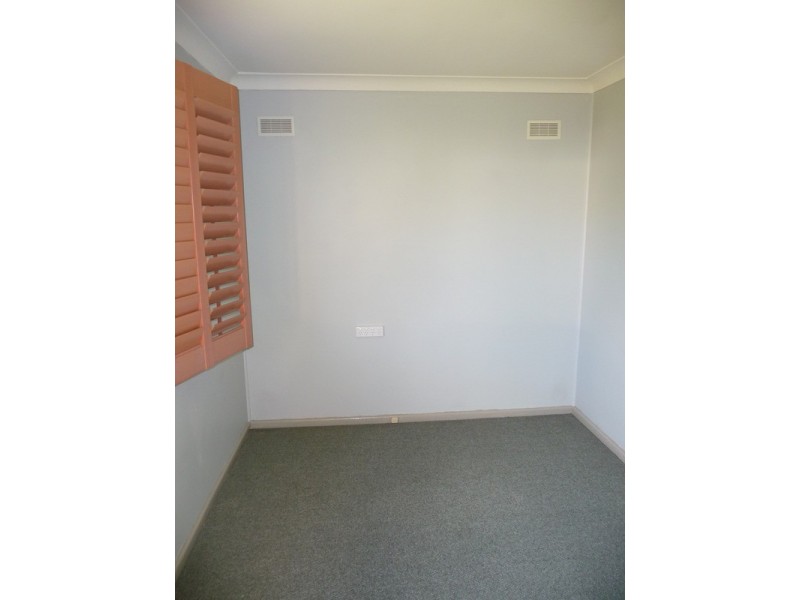 14 McCabe Street, Warilla NSW 2528