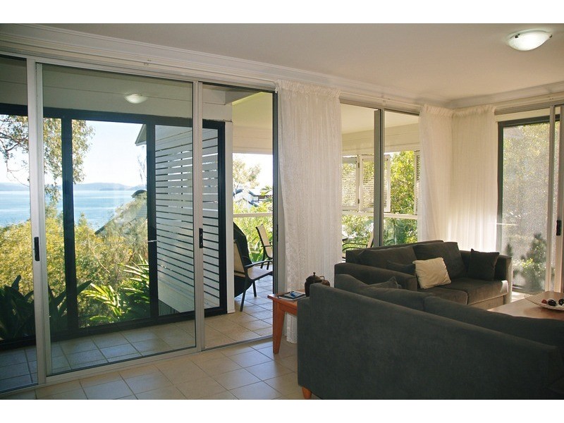 Oasis 1/1-2 Flametree Grove, Hamilton Island QLD 4803