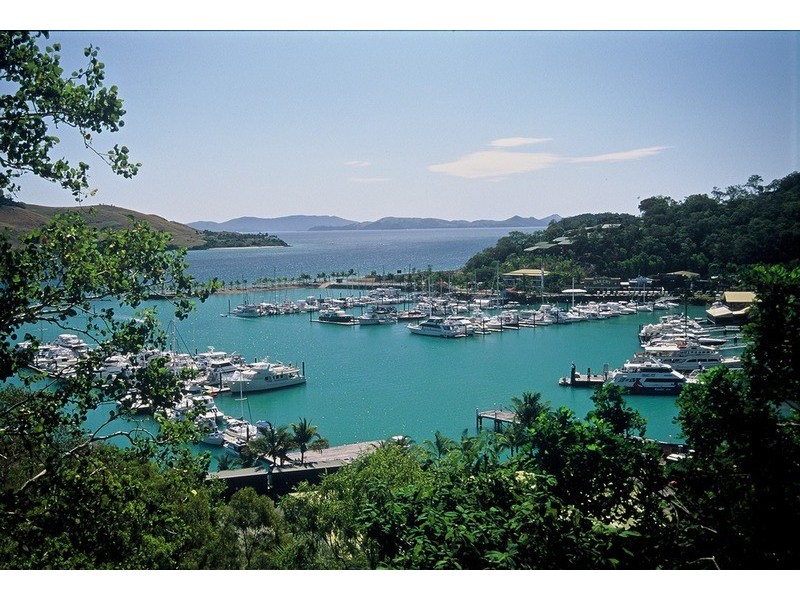 Oasis 1/1-2 Flametree Grove, Hamilton Island QLD 4803