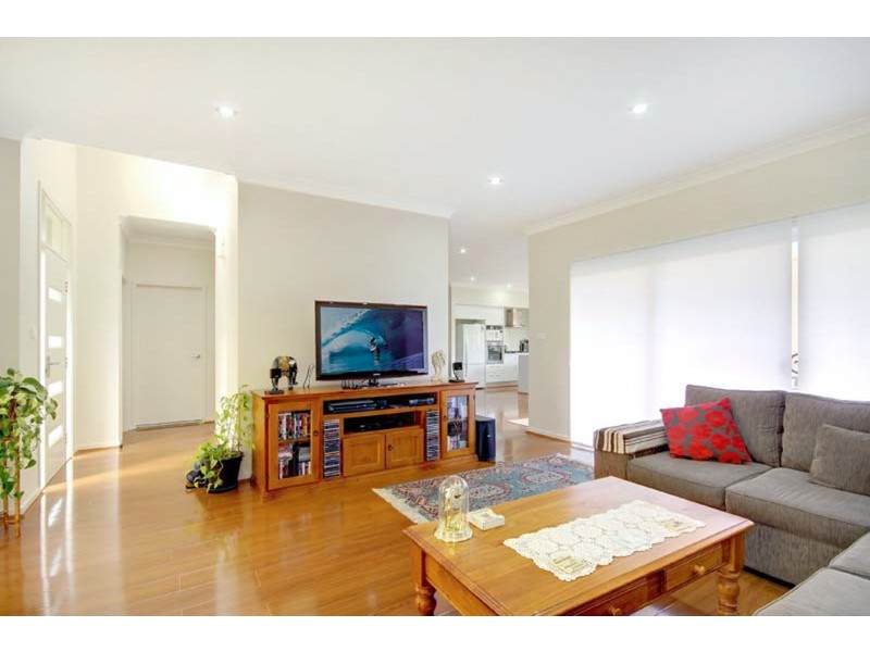 7 Curramore Road, Tullimbar NSW 2527