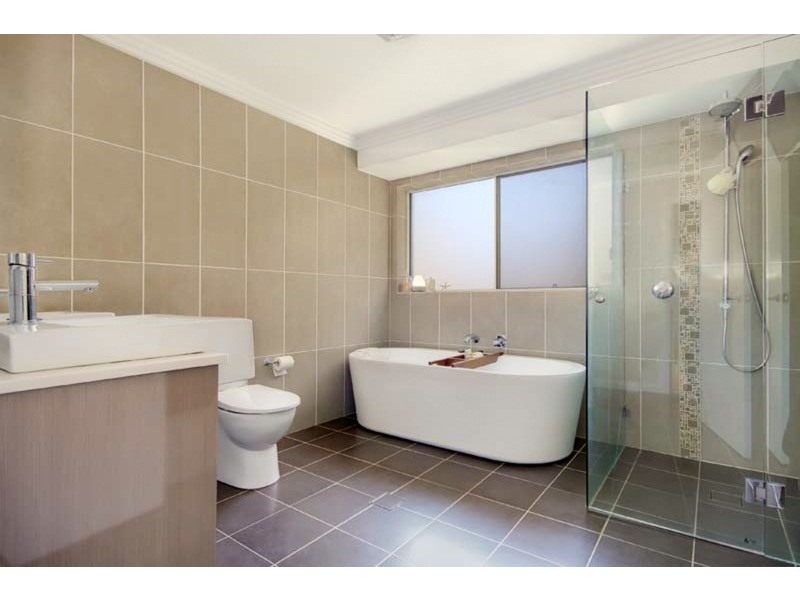 6 Gray Street, Woonona NSW 2517